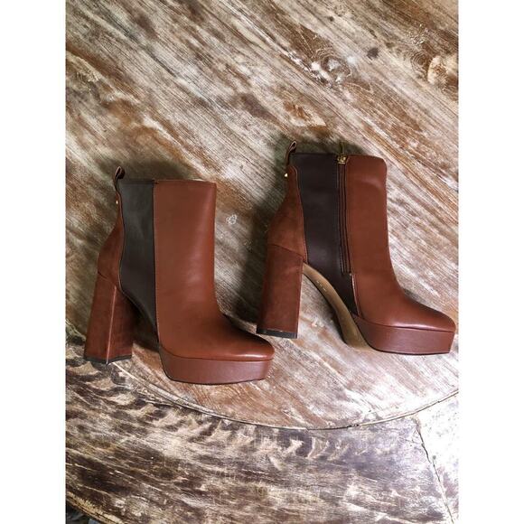 Vince Camuto Gripaula Bootie Heeled Cognac NEW 6.5 US - Picture 6 of 9